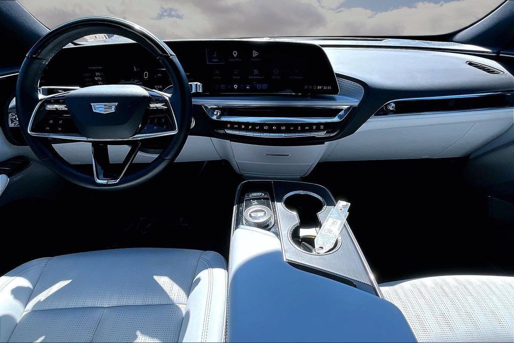 Certified 2024 Cadillac Lyriq Sport AWD/4WD image 7