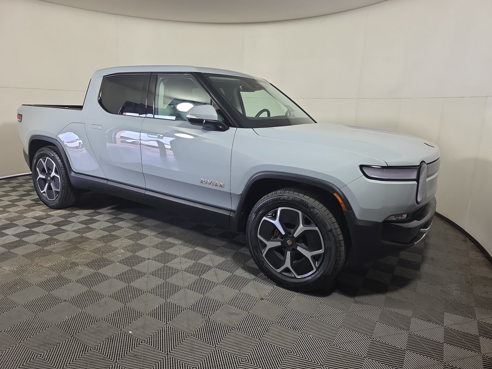 Used 2023 Rivian R1T Launch Edition AWD/4WD image 7
