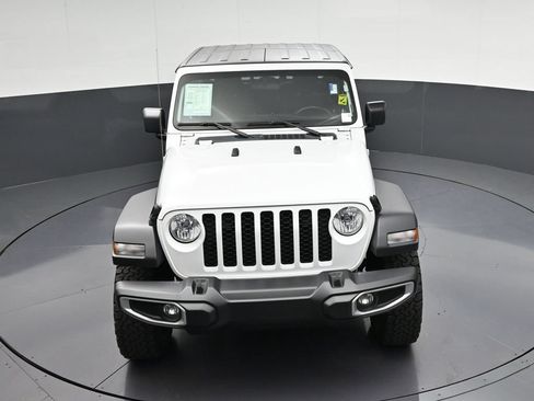 Used 2023 Jeep Gladiator Sport AWD/4WD image 24