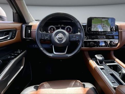 Certified 2023 Nissan Pathfinder Platinum w/ Cargo Package FWD image 8