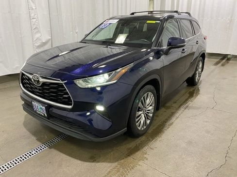 Certified 2020 Toyota Highlander Limited image 8