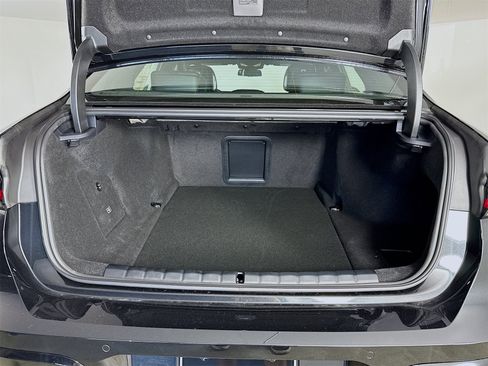 New 2026 BMW i7 xDrive60 image 28