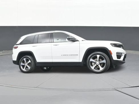 Used 2023 Jeep Grand Cherokee Limited AWD/4WD image 50