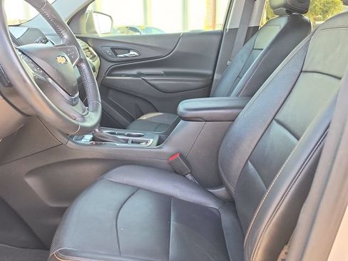 Used 2019 Chevrolet Equinox Premier FWD image 16
