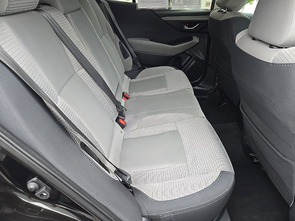 Used 2024 Subaru Outback Premium AWD/4WD image 33