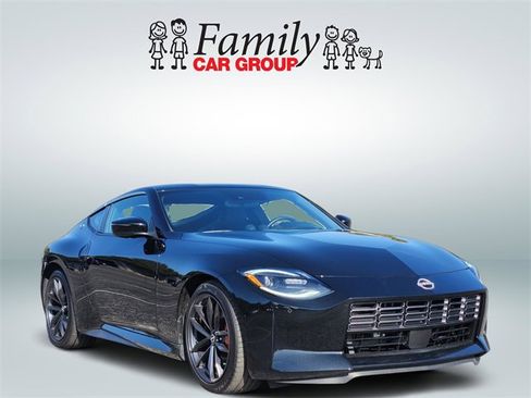 Used 2024 Nissan Z Performance w/ Floor Mat Package image 2