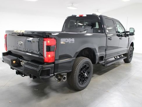 New 2026 Ford F250 Lariat w/ Black Appearance Package image 8