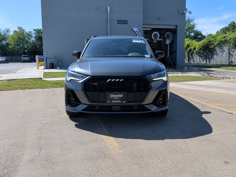 Used 2025 Audi Q3 2.0T Premium Plus w/ Premium Plus Package AWD/4WD image 3