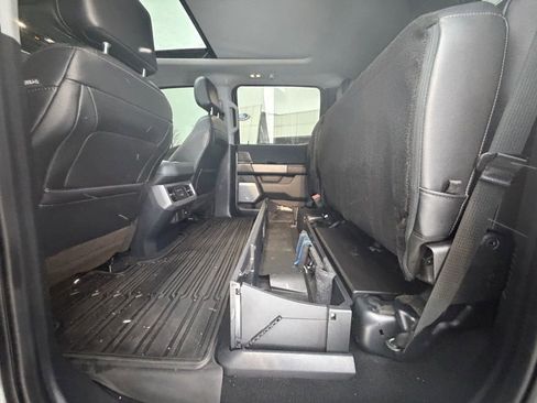 Used 2023 Ford F350 Lariat w/ Chrome Package image 13