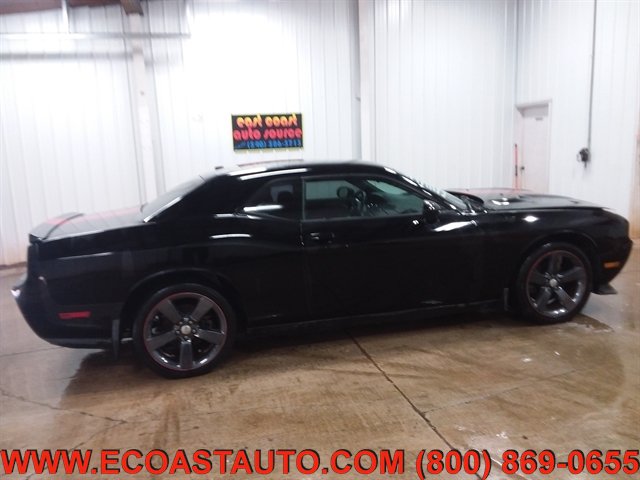 Used 2013 Dodge Challenger SXT RWD image 5