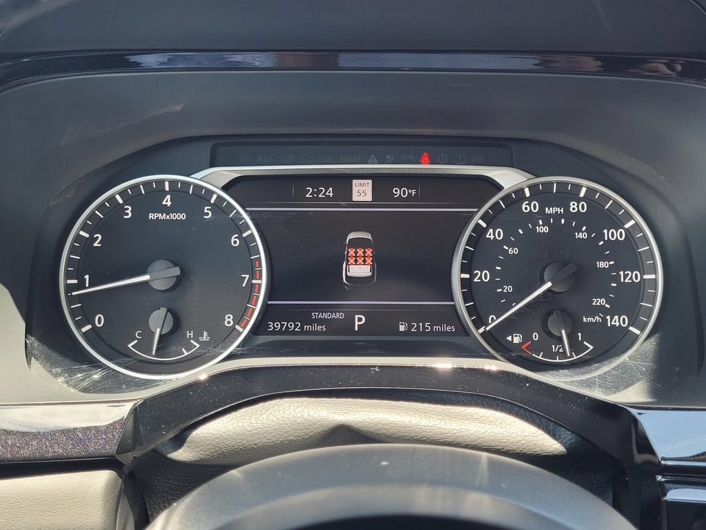 Used 2023 Nissan Pathfinder SL w/ Lighting Package (N92) FWD image 25