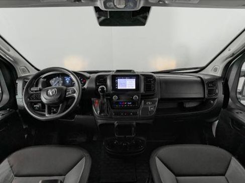 Used 2024 RAM ProMaster 2500 w/ Convenience Group FWD image 21