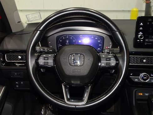Used 2022 Honda Civic Touring image 22
