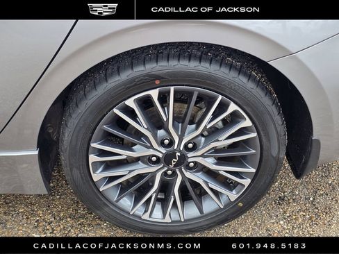 Used 2023 Kia Forte GT-Line w/ GT-Line Premium Package FWD image 29