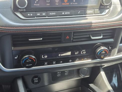 Certified 2025 Nissan Rogue SV AWD/4WD image 14