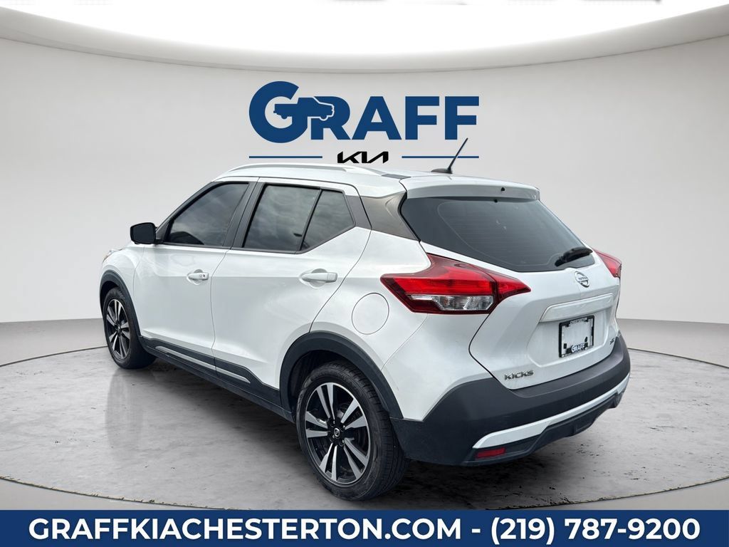 Used 2018 Nissan Kicks SR FWD image 5