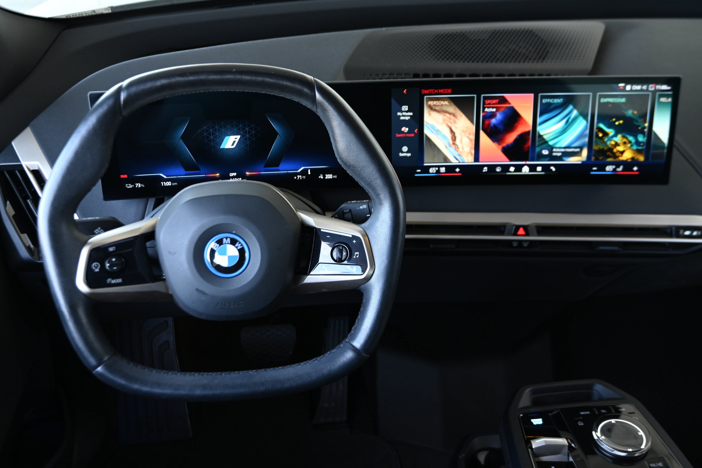 Certified 2025 BMW iX xDrive50 w/ Premium Package AWD/4WD image 16