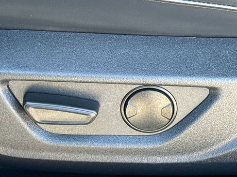 Used 2024 Ford Mustang Premium image 21