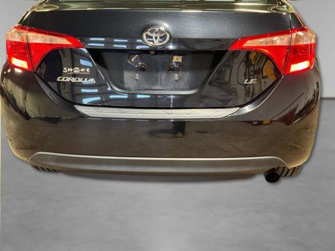 Used 2019 Toyota Corolla LE image 14