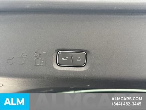 Certified 2025 Ford Expedition Active image 24