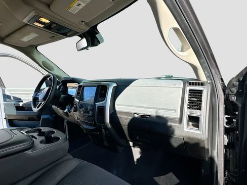 Used 2019 RAM 1500 Classic Warlock w/ Electronics Group image 27