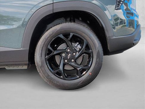New 2026 Chevrolet Trax LT w/ Driver Confidence Package FWD image 10