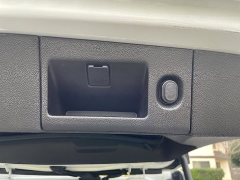 Used 2018 Chevrolet Tahoe Premier image 53