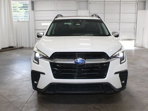 Used 2023 Subaru Ascent Limited w/ Technology Package AWD/4WD image 3