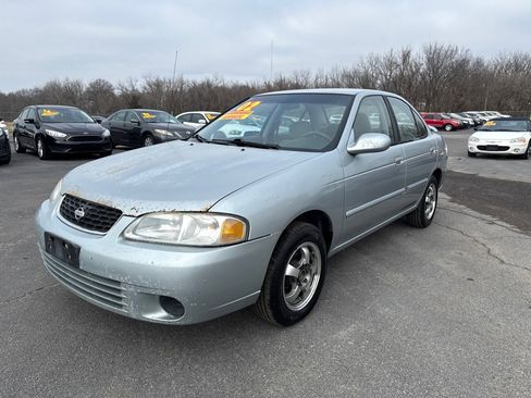 Used 2002 Nissan Sentra GXE image 2