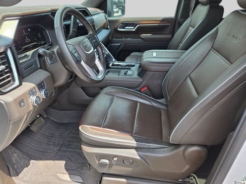 Used 2025 GMC Sierra 2500 Denali AWD/4WD image 38