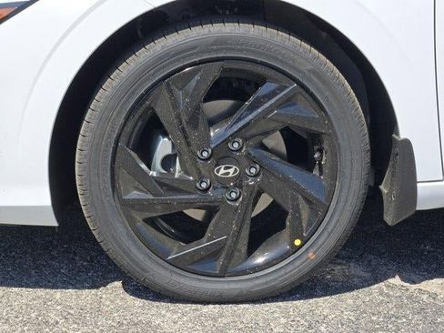 New 2026 Hyundai Elantra SEL Sport Premium FWD image 8