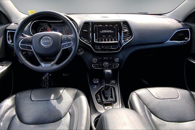 Used 2019 Jeep Cherokee Limited w/ Luxury Group AWD/4WD image 14