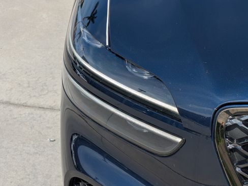 Certified 2022 Genesis GV70 3.5T Sport w/ Sport Prestige Package AWD/4WD image 7