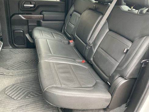 Used 2022 GMC Sierra 3500 Denali image 40