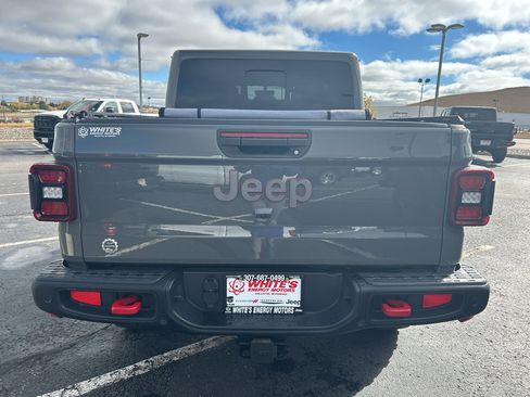 Used 2020 Jeep Gladiator Rubicon image 6