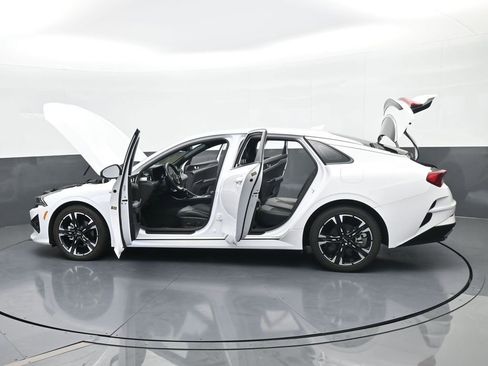 Used 2023 Kia K5 GT-Line image 65