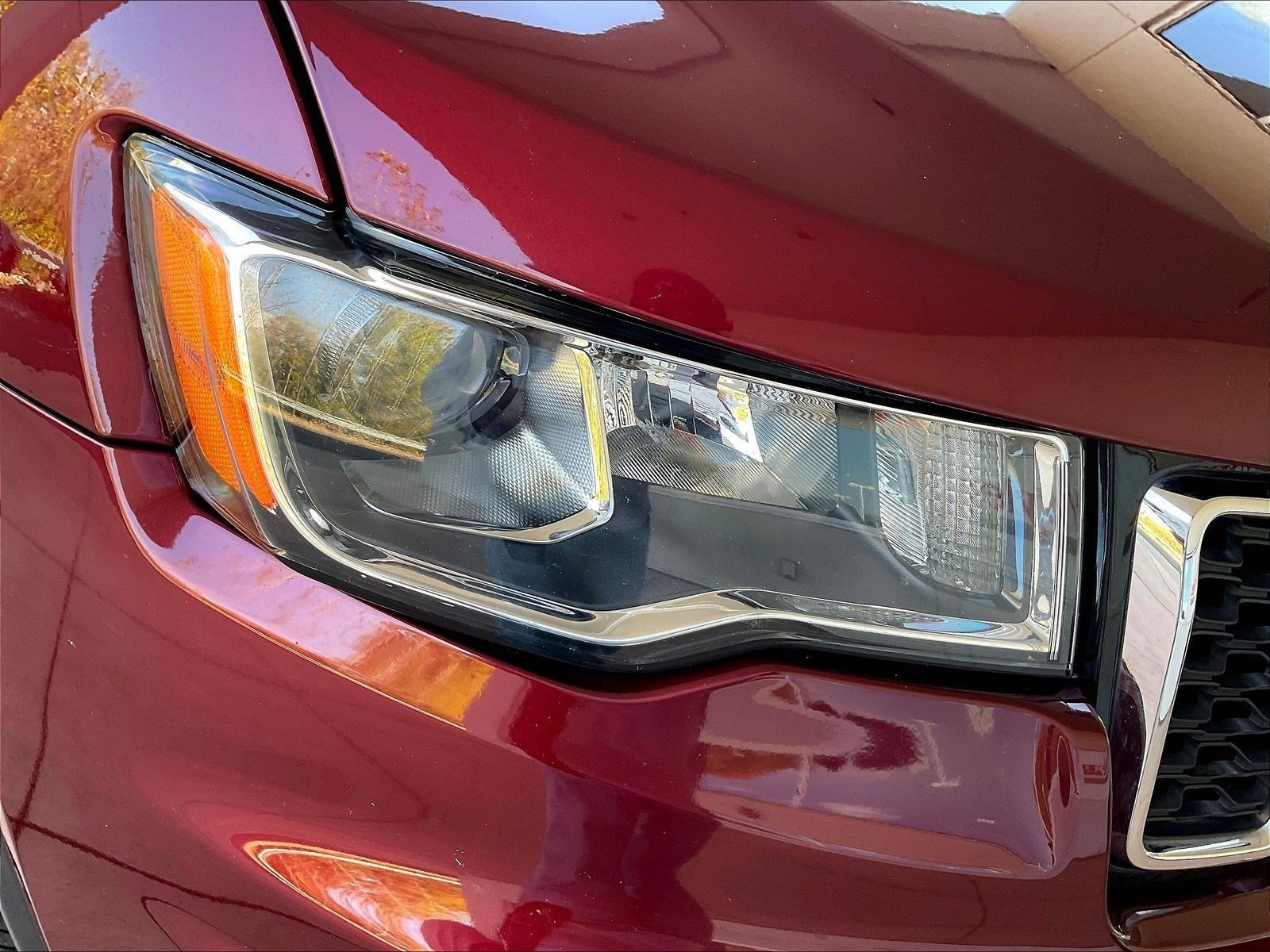Used 2019 Jeep Grand Cherokee Limited AWD/4WD image 29