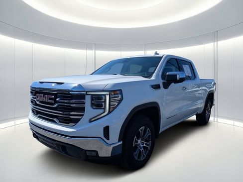 Used 2025 GMC Sierra 1500 SLT AWD/4WD image 8