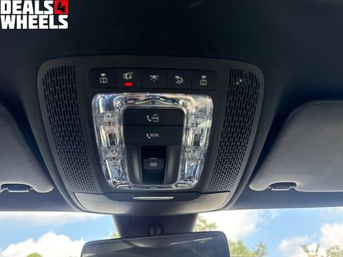 Used 2020 Mercedes-Benz CLA 250 4MATIC image 33