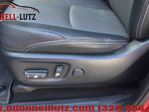 Used 2021 Toyota 4Runner SR5 Premium w/ Moonroof Package RWD image 14