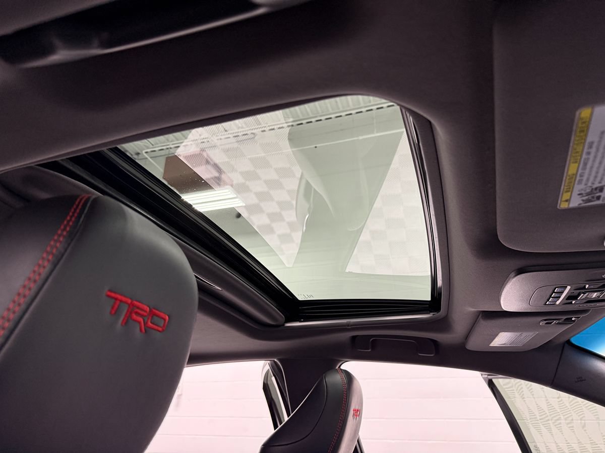 Used 2021 Toyota Avalon TRD FWD image 33