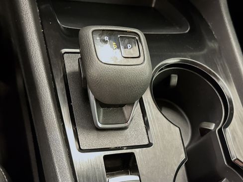 Used 2023 Nissan Rogue S AWD/4WD image 24