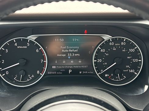 Certified 2023 Nissan Rogue SV w/ SV Premium Package AWD/4WD image 17