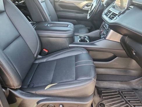 Used 2024 Chevrolet Suburban RST w/ Luxury Package AWD/4WD image 19
