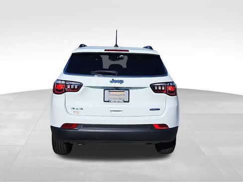 New 2026 Jeep Compass Latitude AWD/4WD image 15