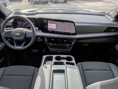 New 2026 Chevrolet Suburban LS image 30