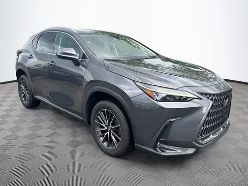 Used 2024 Lexus NX 250 FWD w/ Towing Package (2000 Lbs) image 4