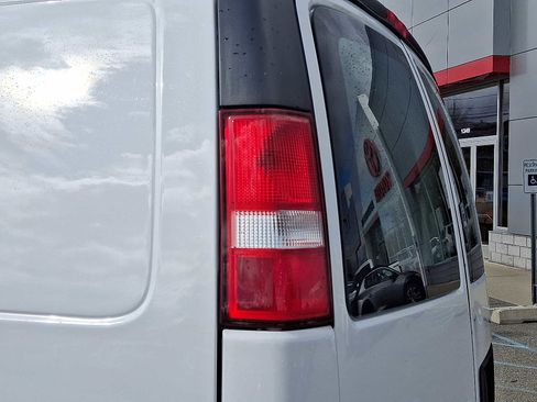 Used 2023 Chevrolet Express 2500 w/ Driver Convenience Package image 27