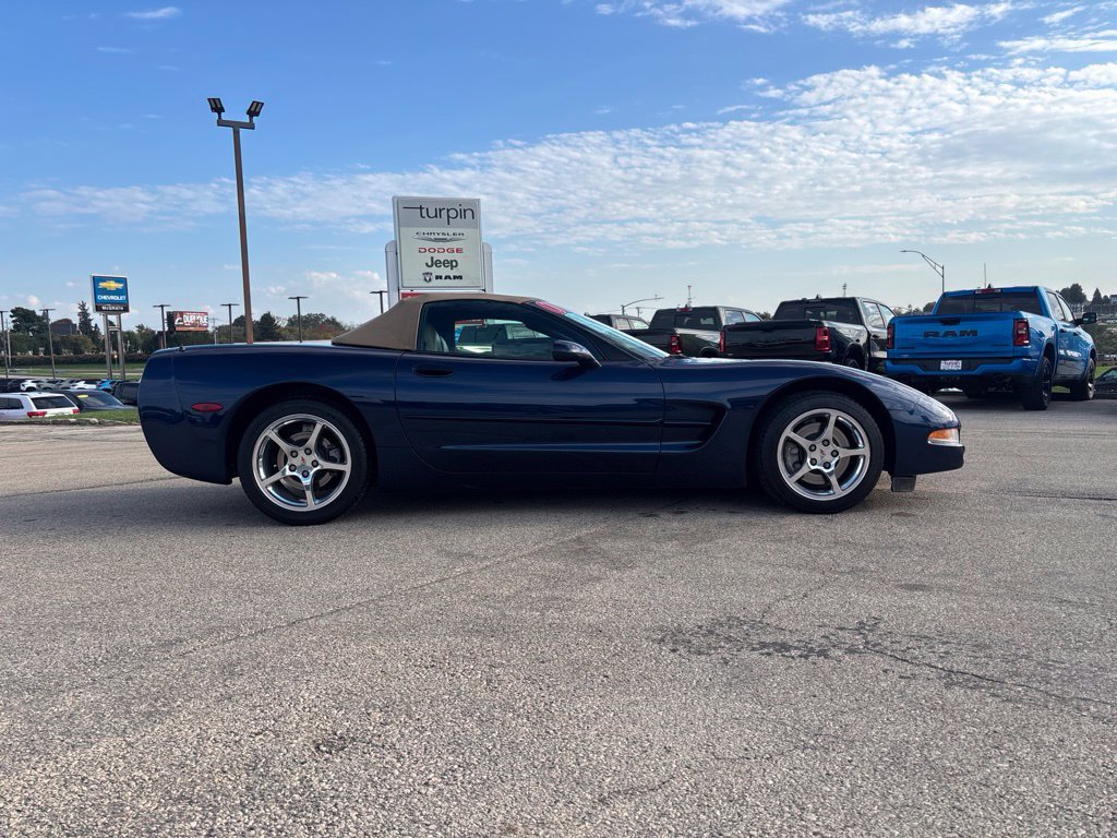 Used 2001 Chevrolet Corvette Convertible w/ Preferred Equipment Group2 RWD image 6