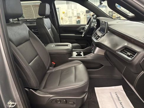 Used 2023 Chevrolet Tahoe Z71 w/ Luxury Package image 28